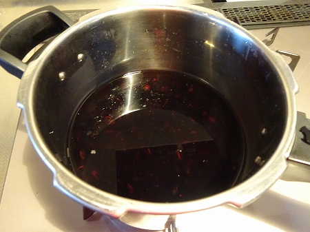 黒豆の煮方で圧力鍋での簡単な作り方は？失敗しない方法でやってみた！